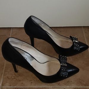 Michael Kors black pumps sz 9.5